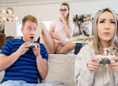 thiếu nữ bị bạn thân cướp người yêu chỉ vì mê chơi game
